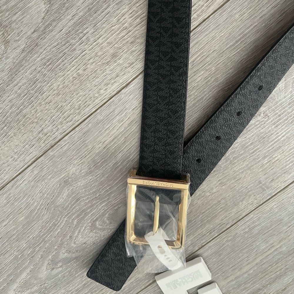 Michael Kors belt NEW